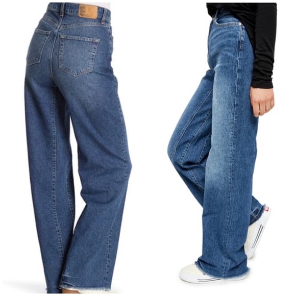 NWT FREE PEOPLE Relaxed Slouch Straight Leg Jeans - Picture 2 of 2